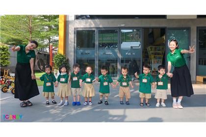 Nguyên nhân trẻ nhút nhát và cách khắc phục