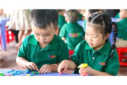 Chuẩn Bị Cho Trẻ Mầm Non Học Viết: Rèn Vận Động Tinh Và Tư Duy Trước Khi Cầm Bút