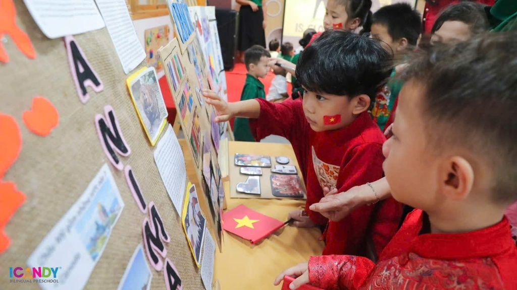 Trẻ mầm non ICANDY Preschool hào hứng tham gia triển lãm học tập