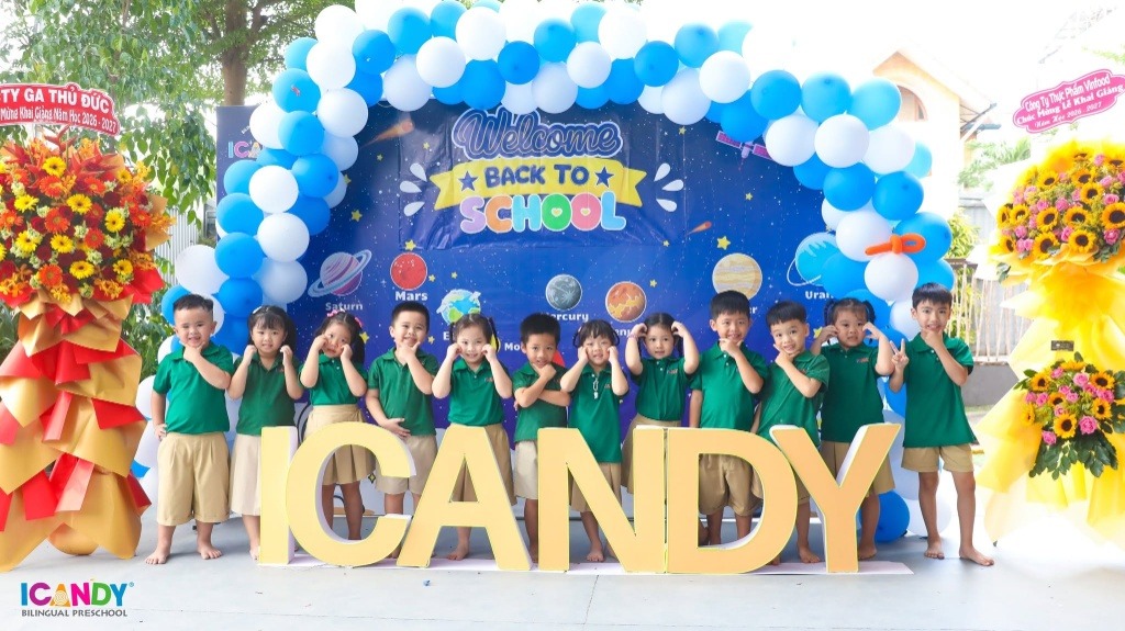Các bé mầm non ICANDY Preschool tươi cười rạng rỡ mừng ngày tựu trường mới