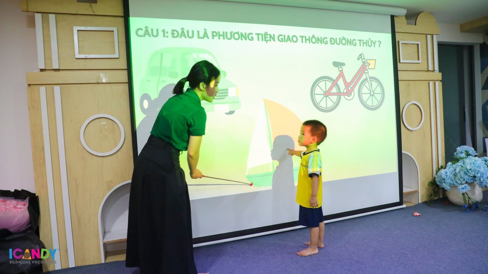 Học sinh tự tin trả lời câu hỏi trong hội thi Rung Chuông Vàng 2026 tại ICANDY Preschool