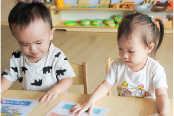 Bé 3-4 tuổi làm quen với toán như thế nào? Các hoạt động tư duy đơn giản ba mẹ có thể áp dụng tại nhà