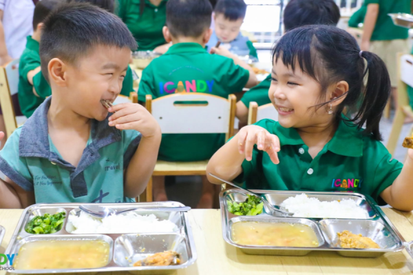 Bé Không Thích Ăn Rau Phải Làm Sao? Cách Tạo Thói Quen Ăn Rau Cho Trẻ