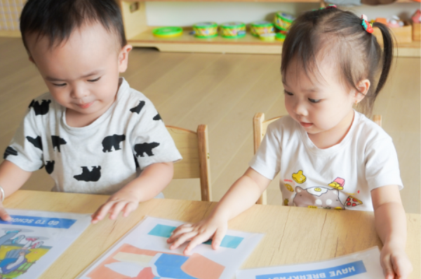 Học thông qua chơi là gì? Phương pháp giúp trẻ phát triển tự nhiên và hạnh phúc