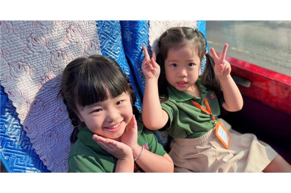 Trẻ nhút nhát phải làm sao?