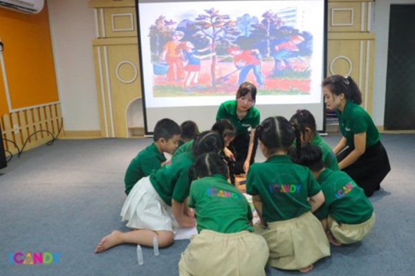 Trường mẫu giáo song ngữ là gì? Những điều phụ huynh cần biết trước khi chọn trường